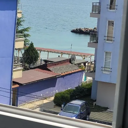 アパート Студио Лъки Равда ネセバル